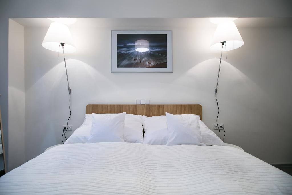 Apartments At The Blue Duckling Prague Exterior photo