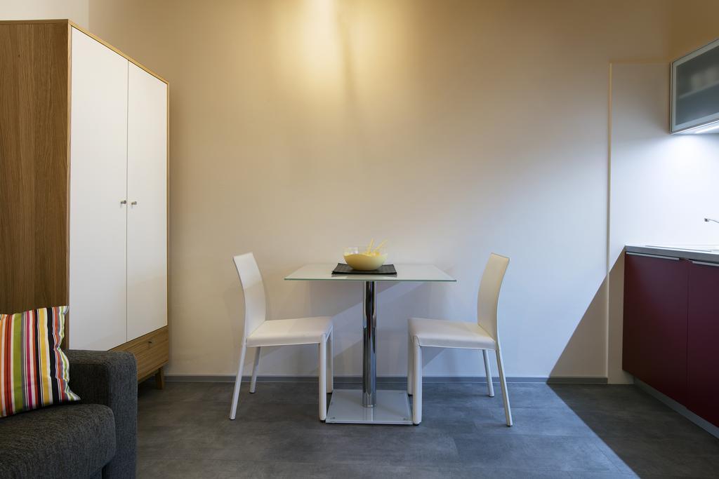 Apartments At The Blue Duckling Prague Exterior photo