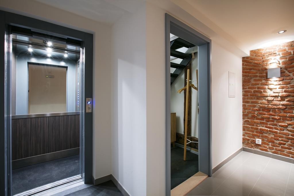Apartments At The Blue Duckling Prague Exterior photo
