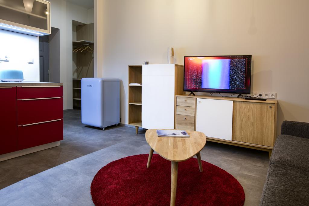 Apartments At The Blue Duckling Prague Exterior photo